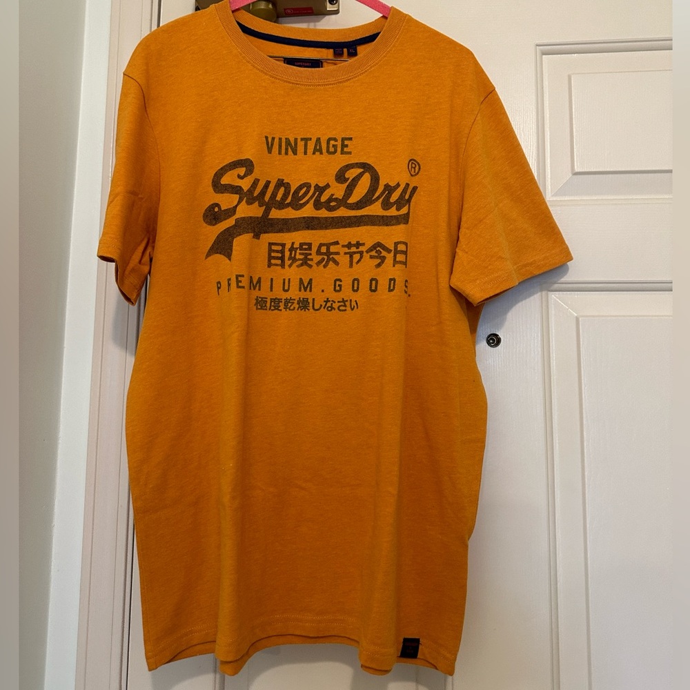 Superdry Men’s XL tshirt